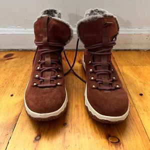Like new women’s size 11 LL Bean boots